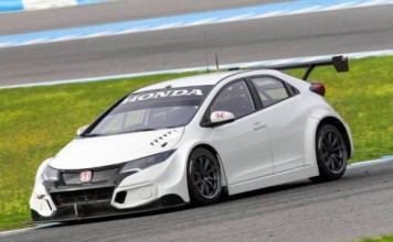 Honda Civic WTCC в спецификации 2016 года засветился на треке