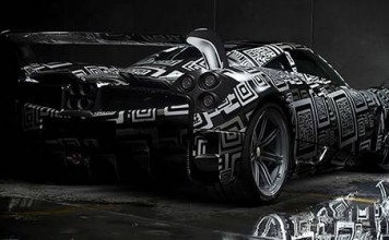 Pagani представит «заряженную» версию Huayra на автосалоне в Женеве