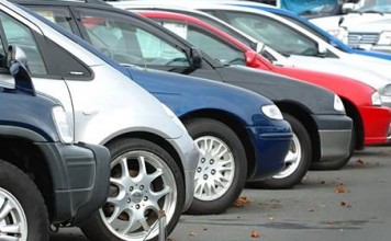 Медведев продлил программу поддержки спроса на автомобили на полгода