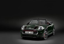 Кабриолет MINI Cooper попал в мастерскую JCW