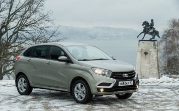 Первое знакомство с Lada XRAY: четверо на одного