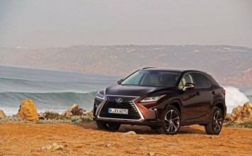 Тест-драйв нового Lexus RX. Смена пола