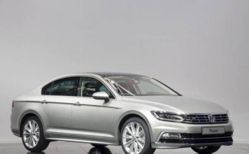 Volkswagen Passat стал чуть дешевле