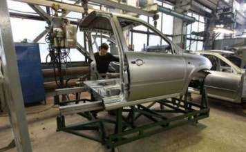 Бу Андерссон отменил свое решение о ликвидации «ВИС-Авто» и «Лада Спорт»