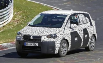 На тестах в Нюрбургринге фотошпионы запечатлели новый Opel Meriva