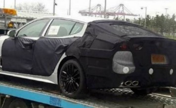 Новый серийный спорткар Kia впервые запечатлен фотошпионами