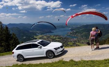 Тест-драйв Skoda Superb Combi. Королевский размер