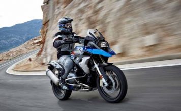 Баварцы в Милане: премьеры BMW Motorrad на выставке EICMA