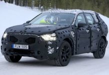 «Второй» Volvo XC60 уже колесит по Швеции