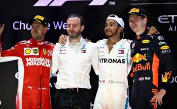 F1: Хэмилтон завершил сезон по-чемпионски