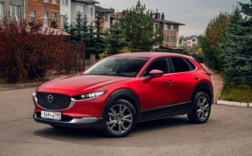 Новая Mazda CX-30. Уже в России